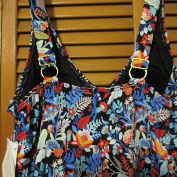 Fit 4 U NEW bathing suit blue floral one piece, the bottom are shorts size 14 - Picture 10 of 11